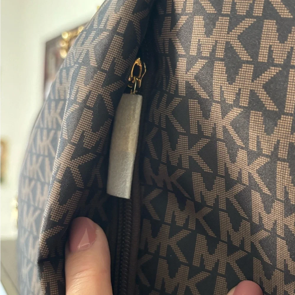 Michael Kors Georgia Large Nylon Tote Bag - Picture 6 of 16